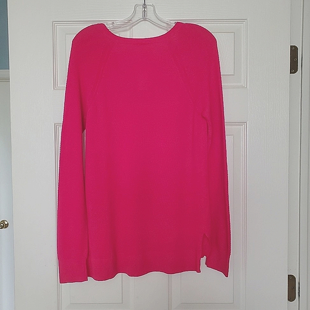 GAP V-Neck Pullover Sweater - Picture 3 of 7